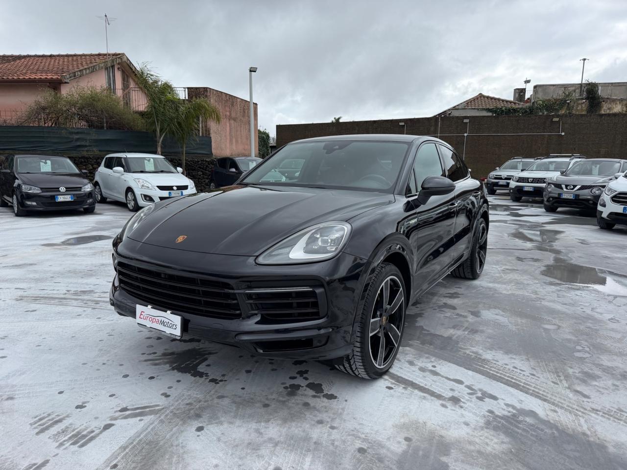 Porsche Cayenne Coupé 3.0 V6 E-Hybrid Platinum Edition