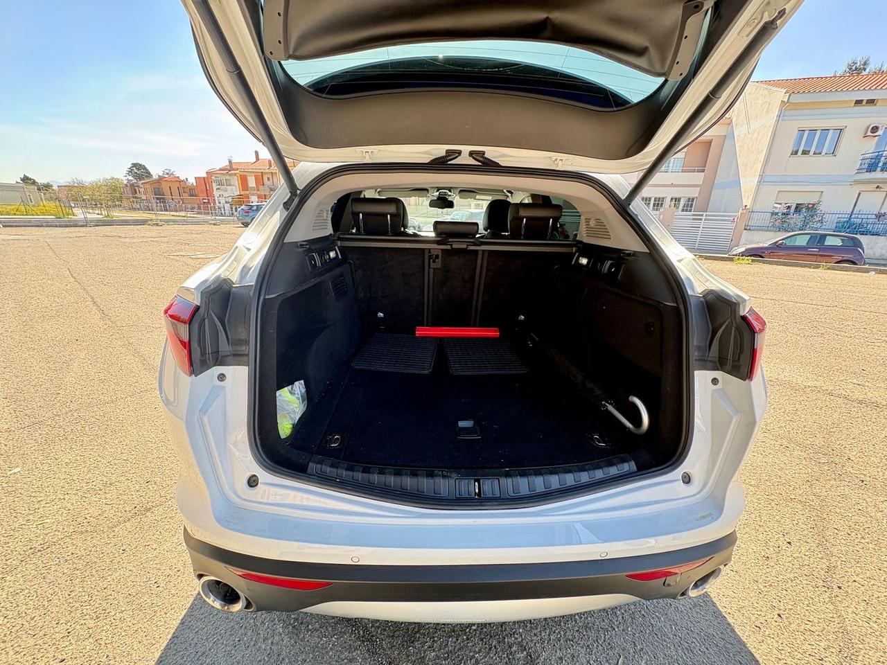 Alfa Romeo Stelvio Executive 2.2 #10521