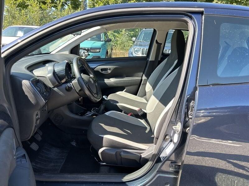 Toyota Aygo II 5p 1.0 x-play my15