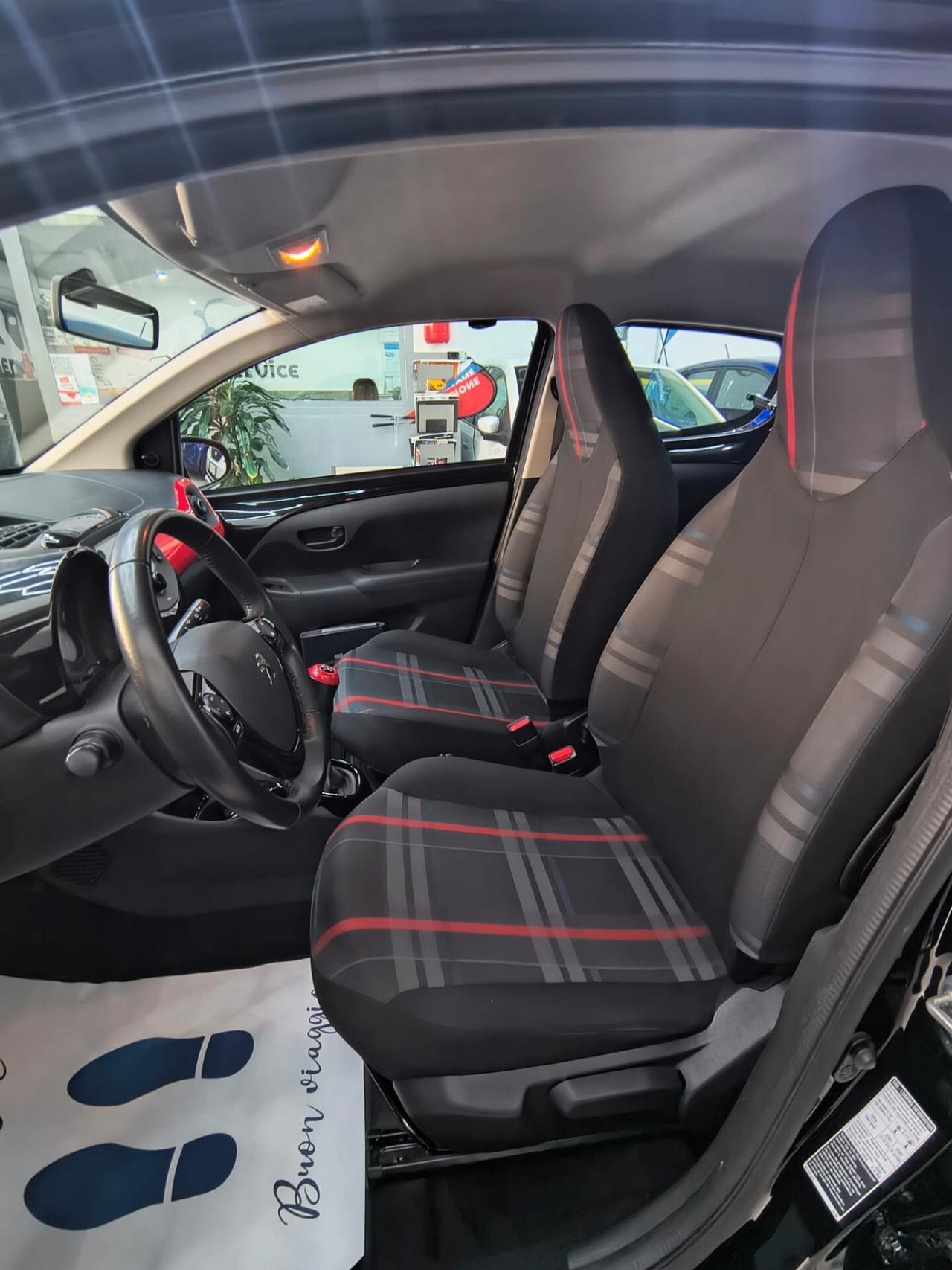 Peugeot 108 VTi 68 5 porte Allure