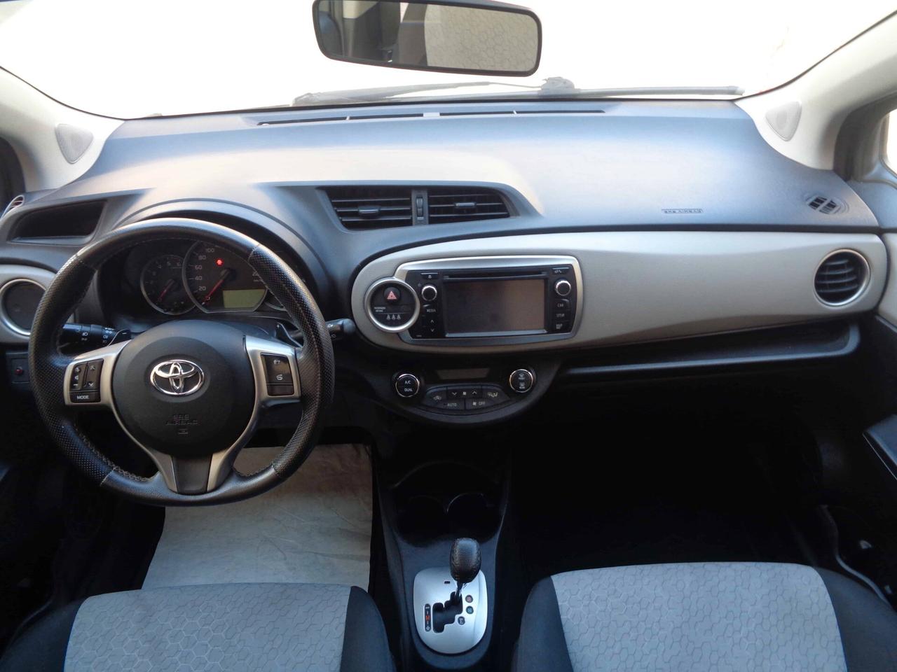 Toyota Yaris 1.4 D-4D Lounge M-MT (FINANZIABILE)
