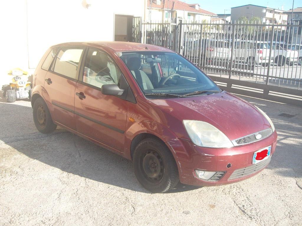 Ford Fiesta 1.4 DIESEL - 2003