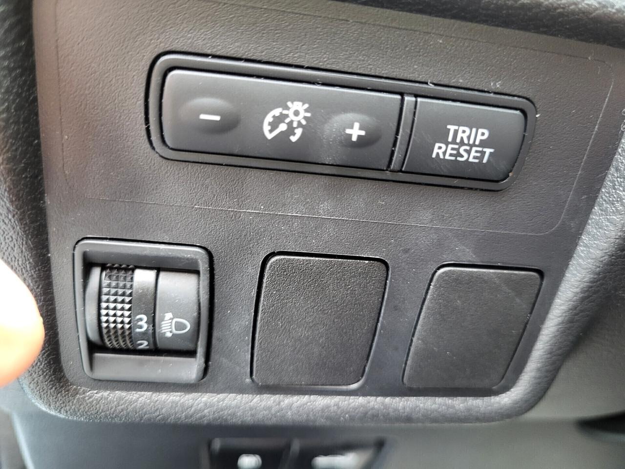 NISSAN MICRA 1,0-UNICA PROPR-2 REVISIONI-EURO 6B