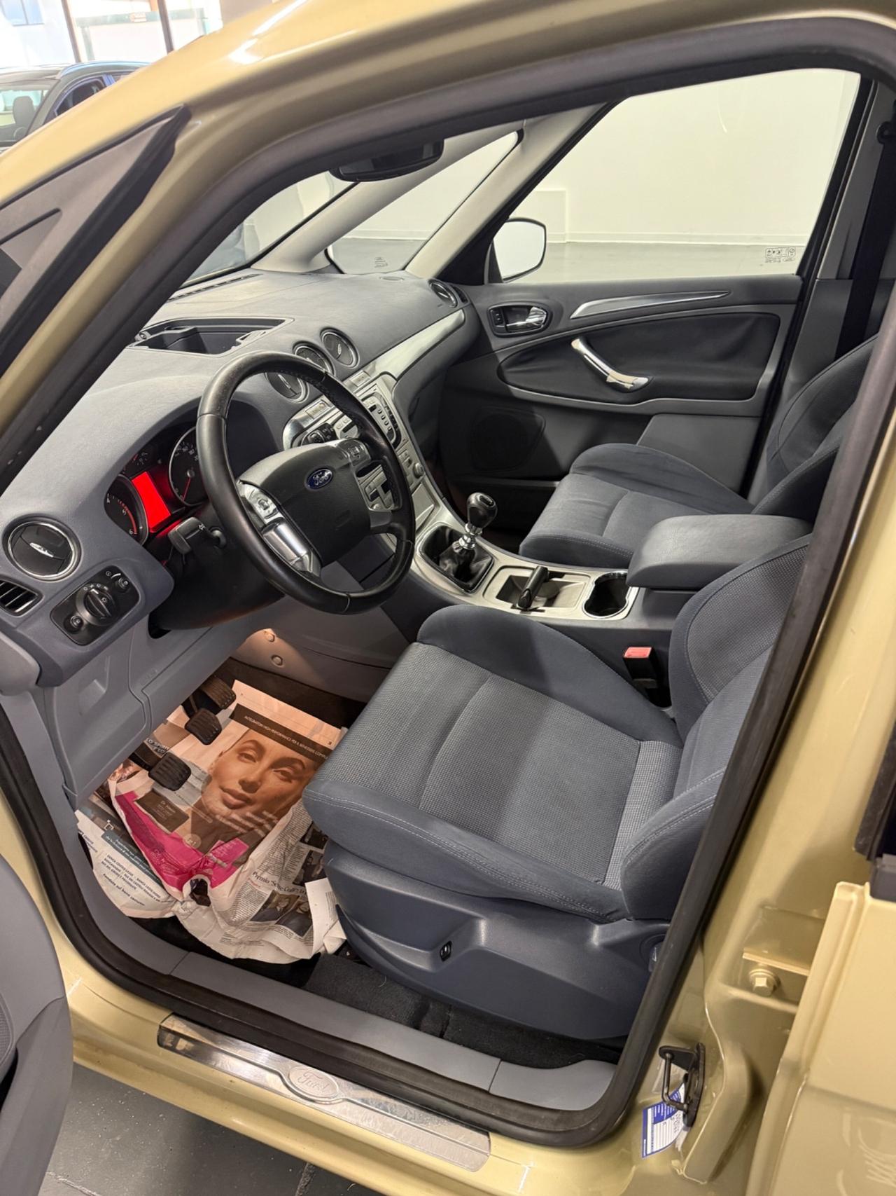 Ford S-Max 2.0 TDCi 140CV Titanium