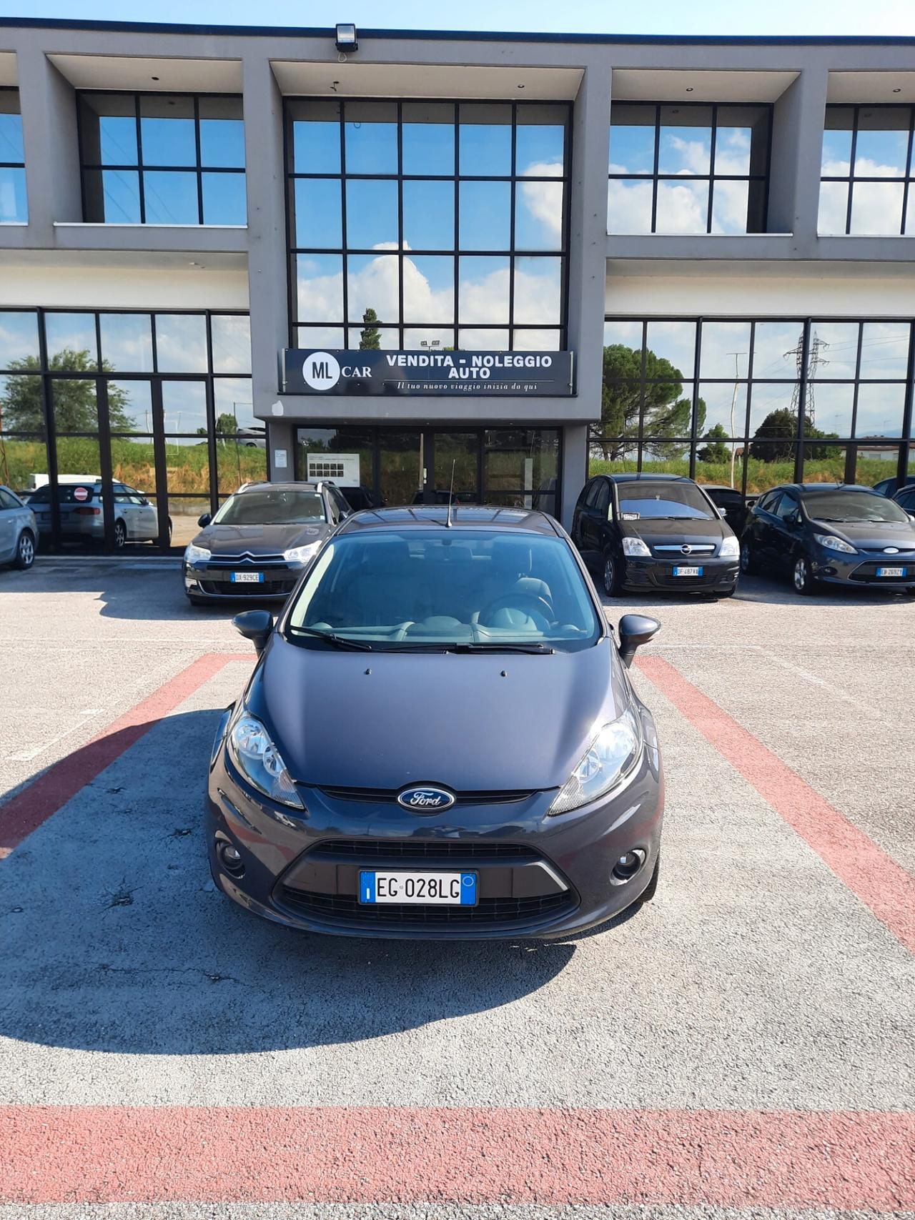 Ford Fiesta 1.4 TDCi 5p. Titanium OK NEOPATENTATI
