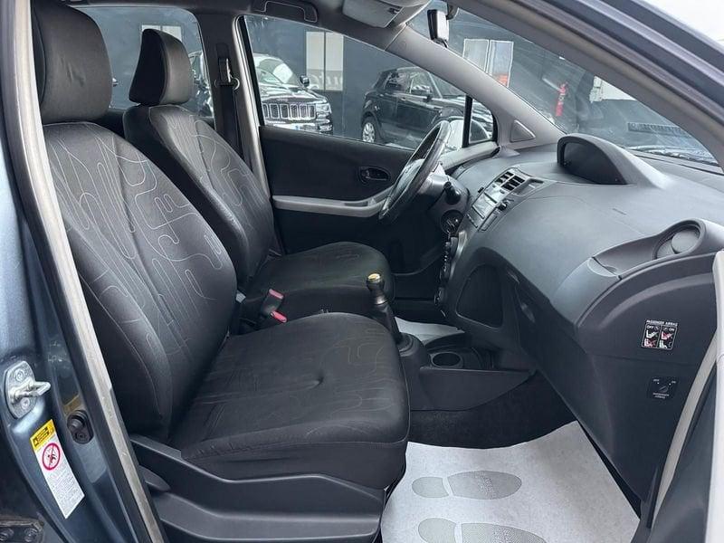 Toyota Yaris Yaris 1.0 5 porte Luxury pack