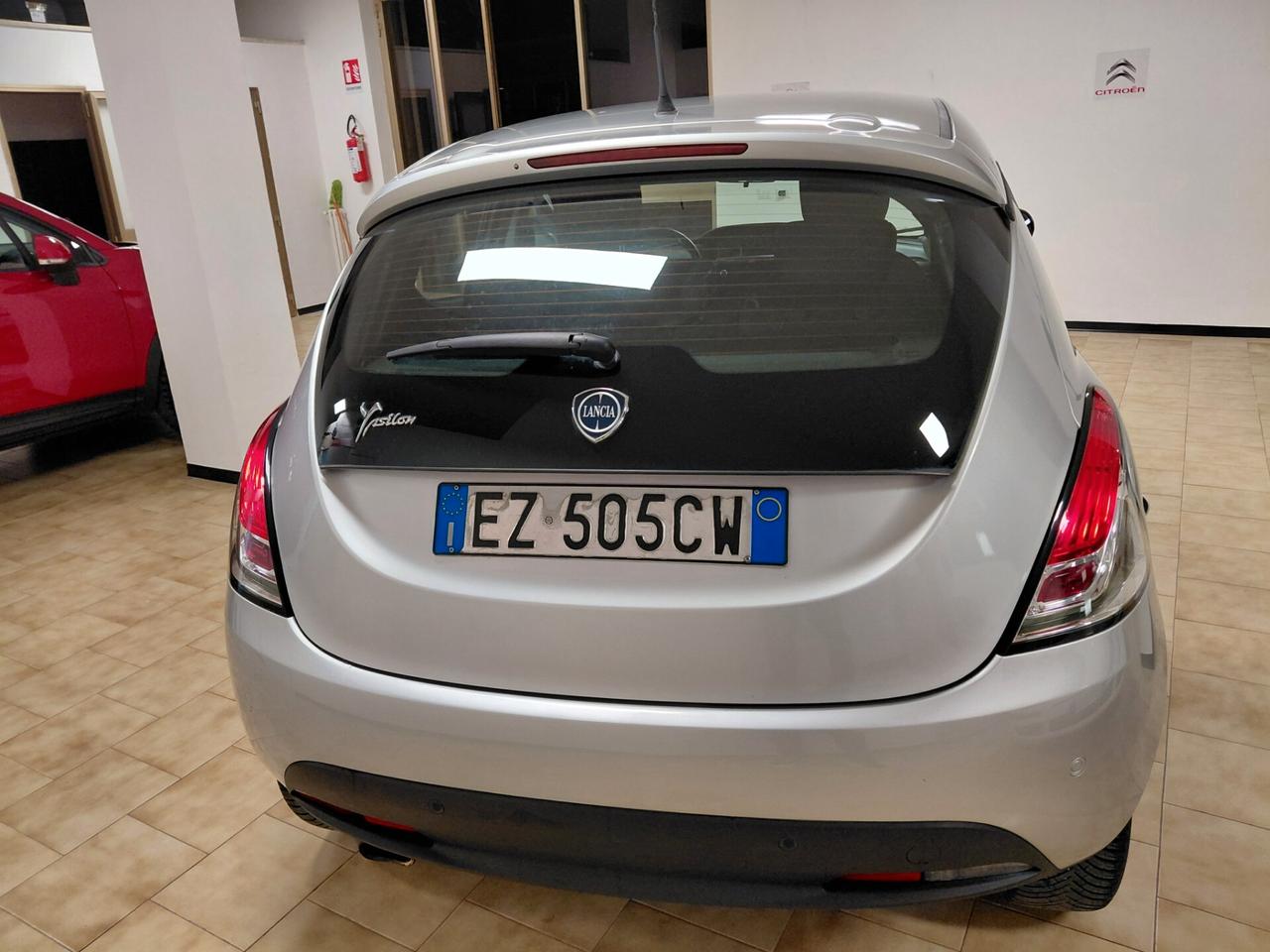 LANCIA YPSILON ANNO 2015 BZ 1.2 ADATTA NEOPATENTATI KM 100 MILA