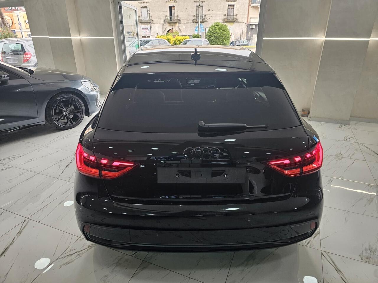 Audi A1 SPB 30 TFSI S tronic Identity Black