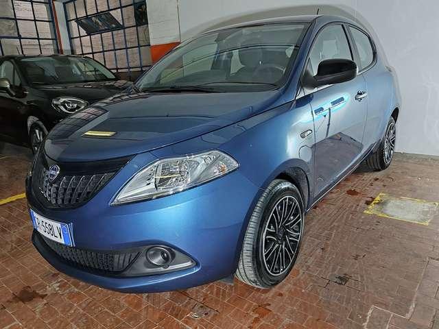 Lancia Ypsilon 1.0 FireFly 5 porte S&S Hybrid Silver