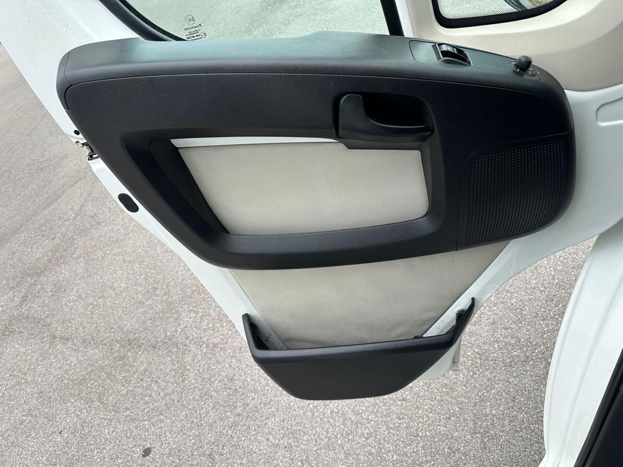 Fiat ducato con cassone corto