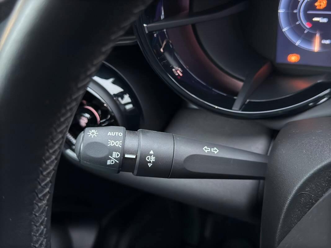 Alfa Romeo Junior 1.2 ibrida 145cv edct6 Con TELECAMERA & NAVIGATORE