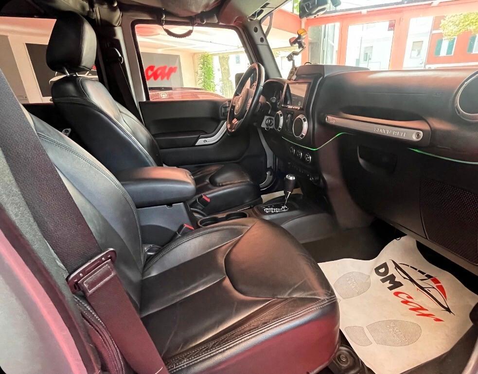 Jeep Wrangler Unlimited 2.8 CRD DPF Sahara Auto