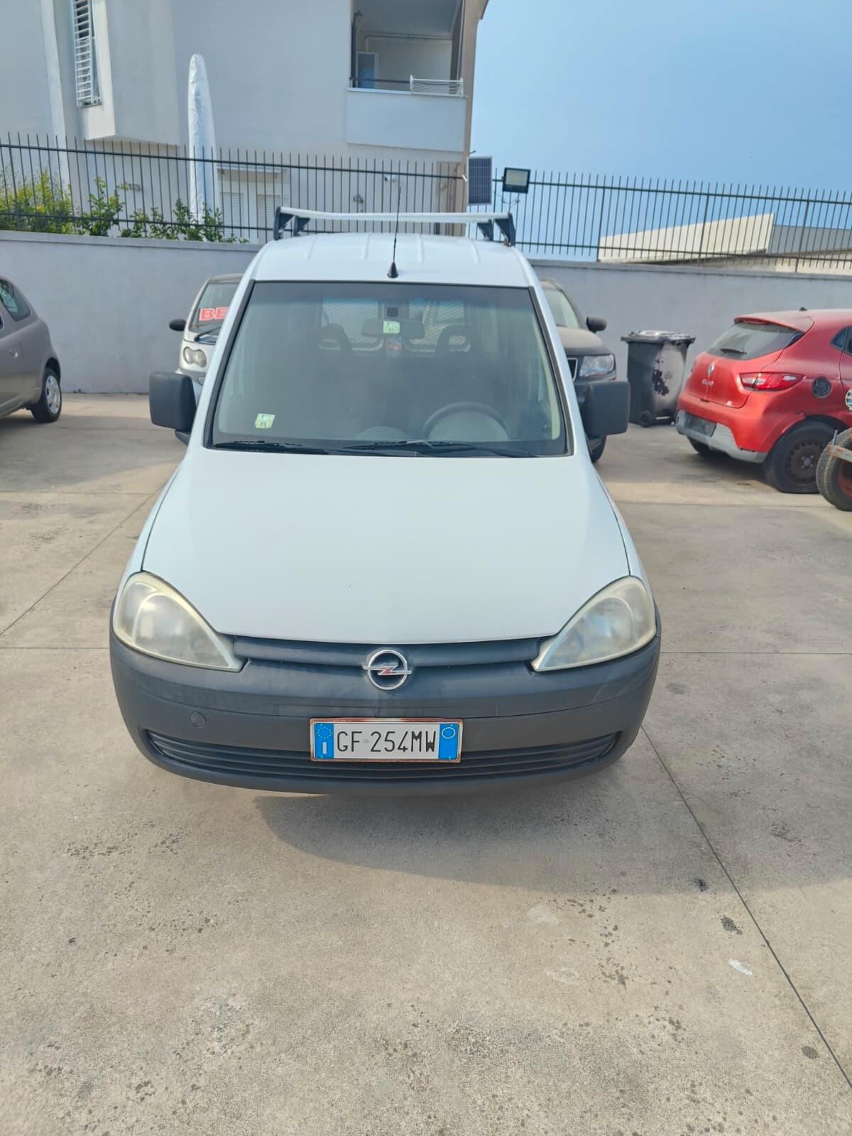 OPEL COMBO MeTANO - PRoVENIENZA TOSCANA