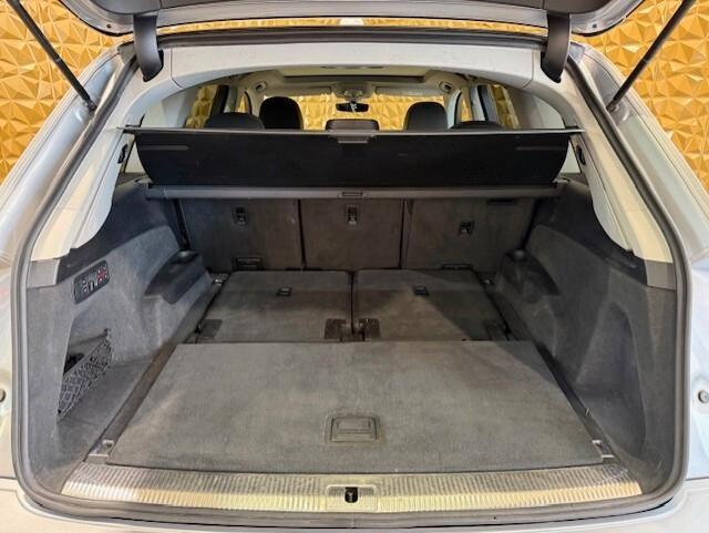 Audi Q7 SQ7 4.0 V8 TDI quattro tiptronic 7p