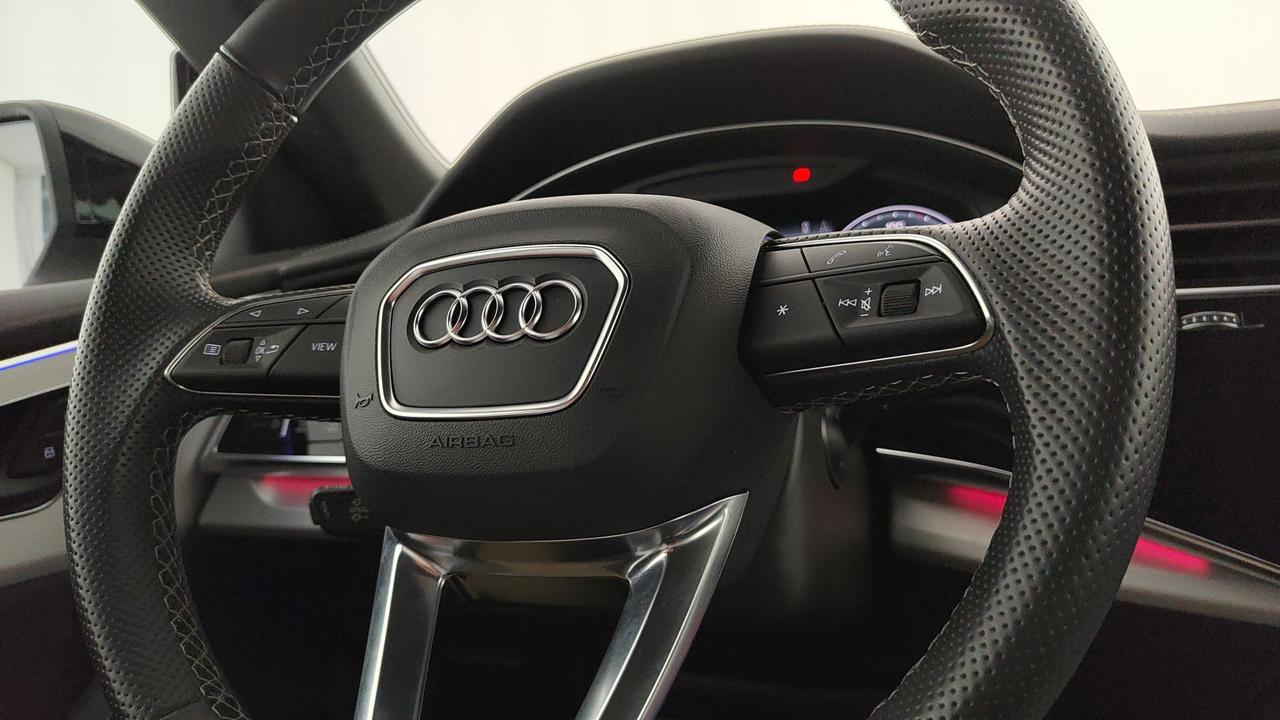 AUDI Q8 55 3.0 tfsi mhev Sport quattro tiptronic