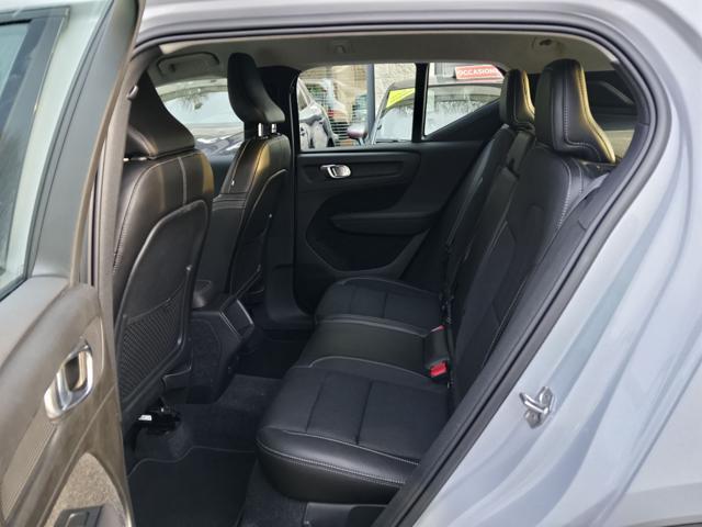 VOLVO XC40 T3 Geartronic Momentum