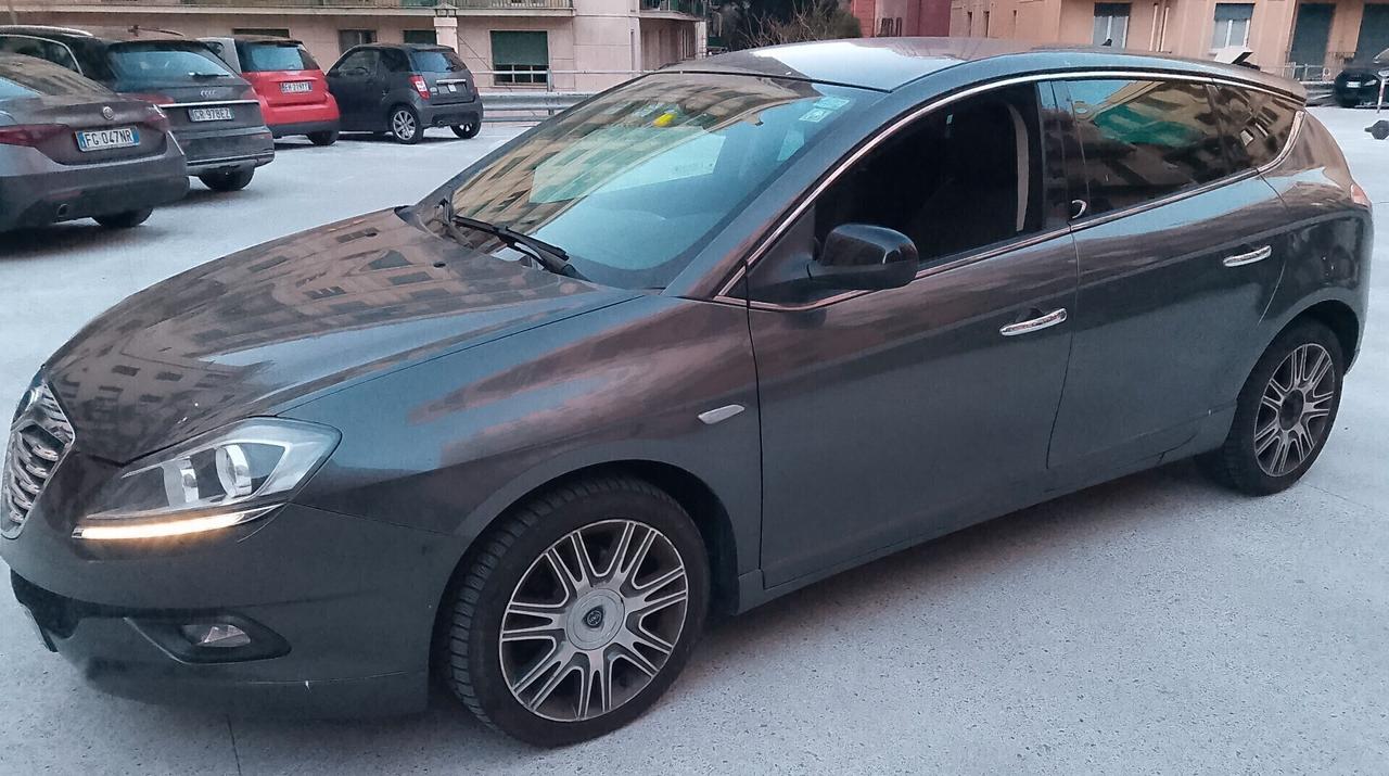 Lancia Delta 1.6 MJT DPF 105 CV Gold
