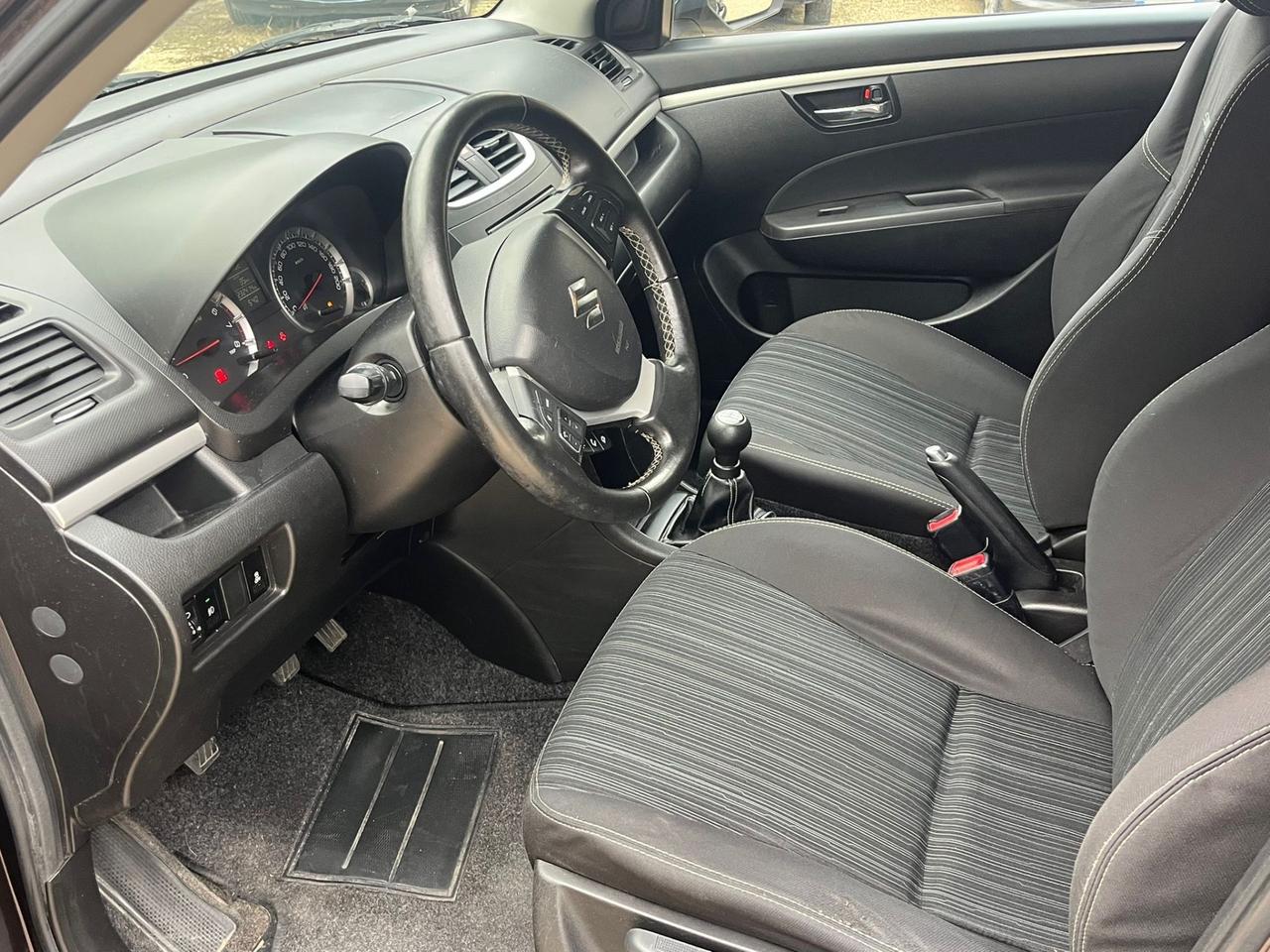 Suzuki Swift 1.2 Benzina - Neopatentati