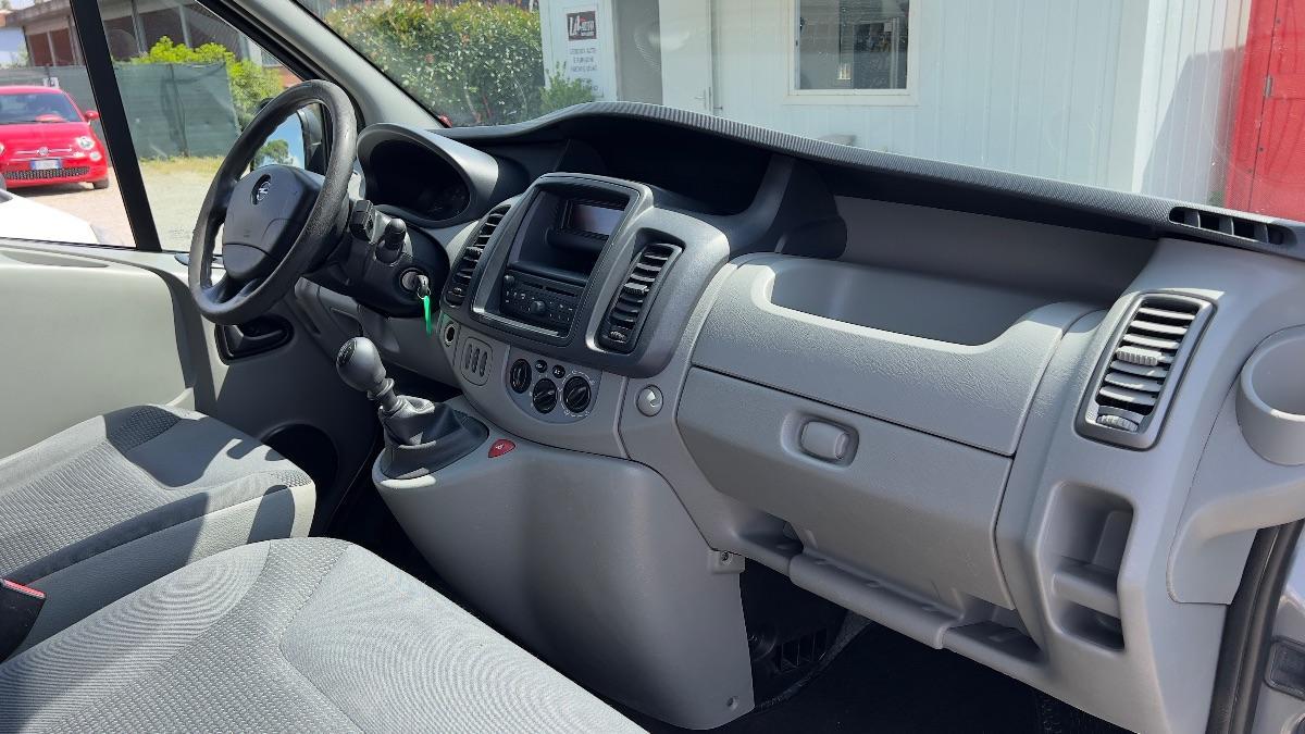 OPEL - Vivaro 2.0 cdti 9 POSTI