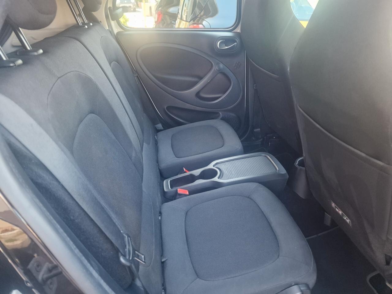 Smart ForFour 70 1.0 twinamic PASSION * LED + AUTOMATICA *