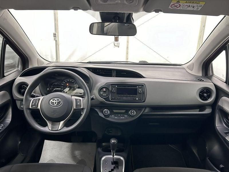 Toyota Yaris 1.5 Hybrid 5 porte Cool NEOPATENTATI