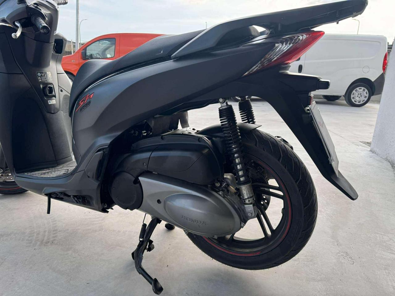 Honda SH 300 i Sport 15500 KM UNIPRO-2020