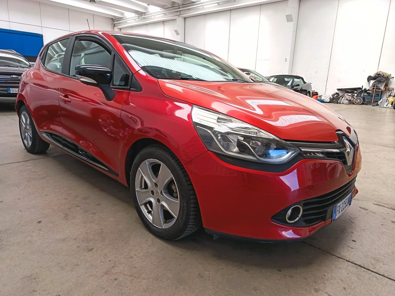 Renault Clio 1.2 75CV 5 porte Live 54kW