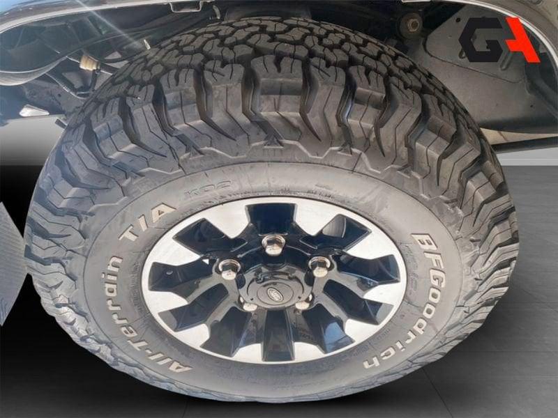 Land Rover Defender 90 2.0