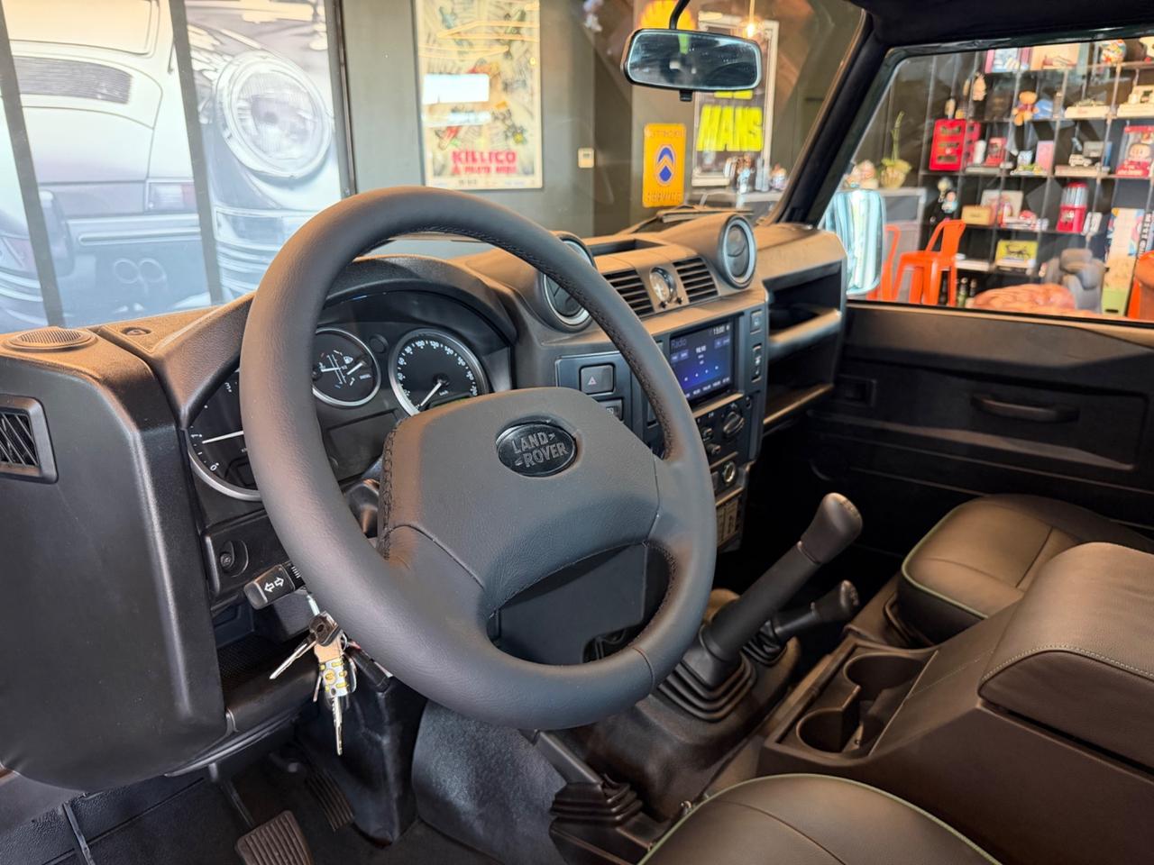 Land Rover Defender 110 2.4 TD4 Station Wagon SE - 7 POSTI -Ricond. "The world's style"