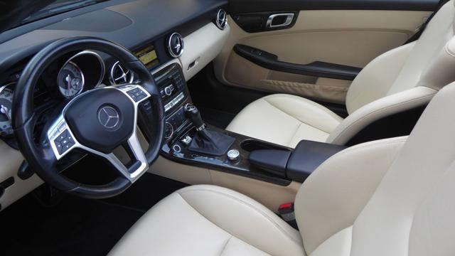 MERCEDES-BENZ SLK 200 CGI Sport