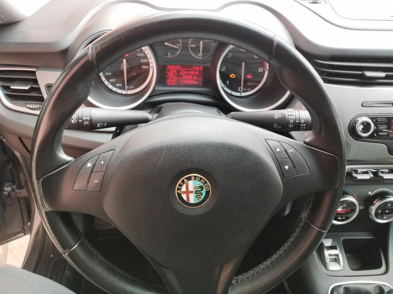 Alfa Romeo Giulietta 1.6 JTDm-2 105 CV Distinctive