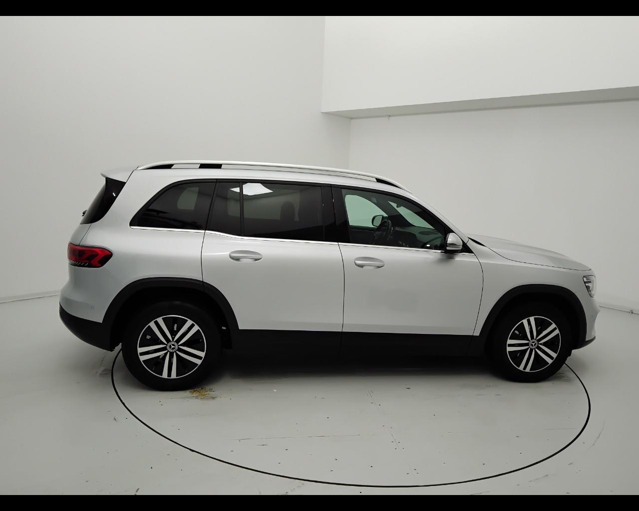 Mercedes-Benz GLB - X247 2019 - GLB 180 d Sport auto