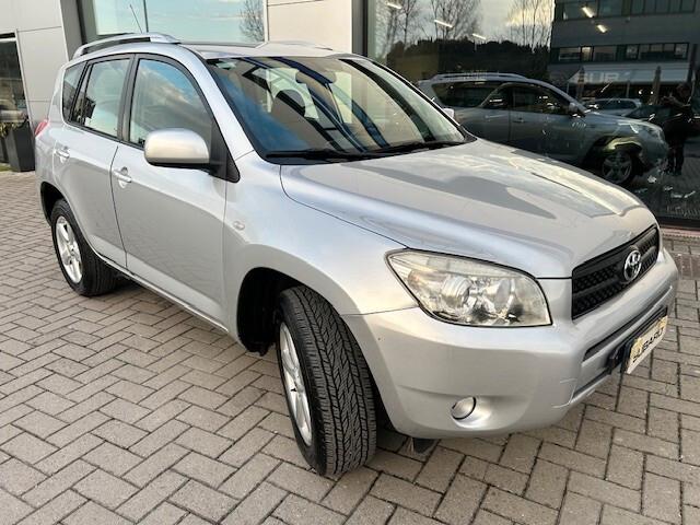 Toyota RAV 4 RAV4 2.2 D-4D 136 CV DPF Sol