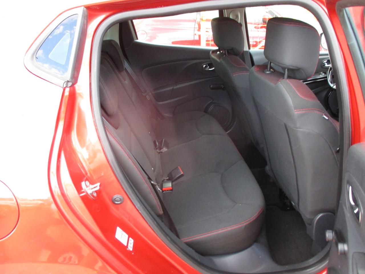 Renault Clio 1.2 75CV 5 porte MOLTO BELLA