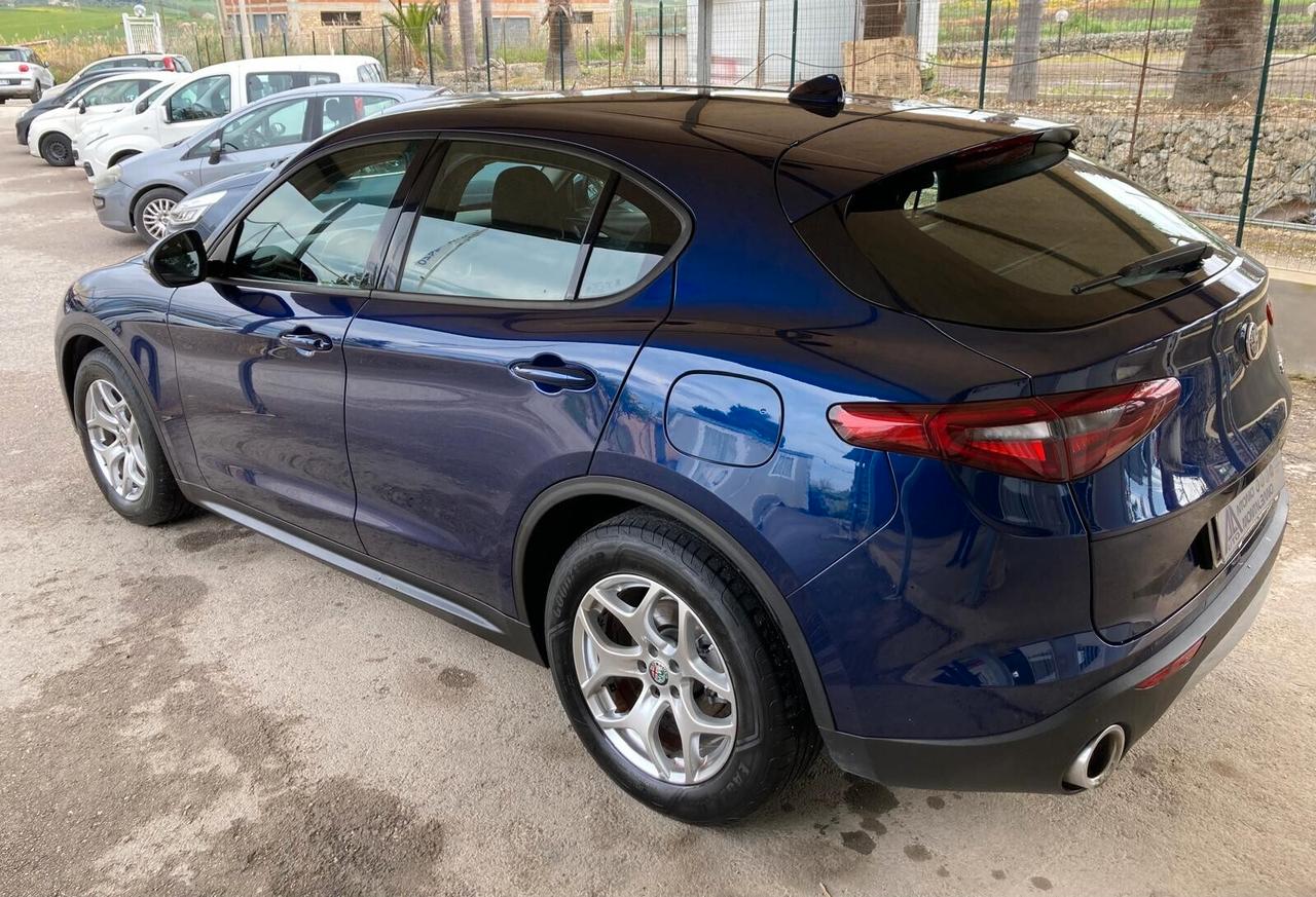 Alfa Romeo Stelvio 2.2 Turbodiesel 160 CV AT8 RWD Business