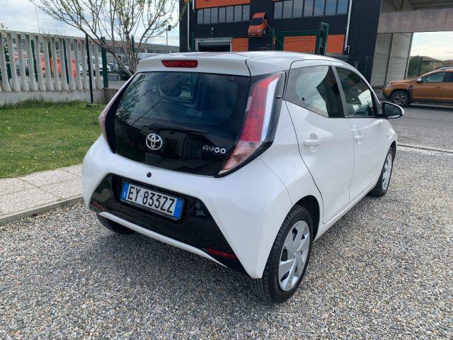 TOYOTA Aygo 1.0 VVT-i 69 CV 5 porte x-clusiv MMT