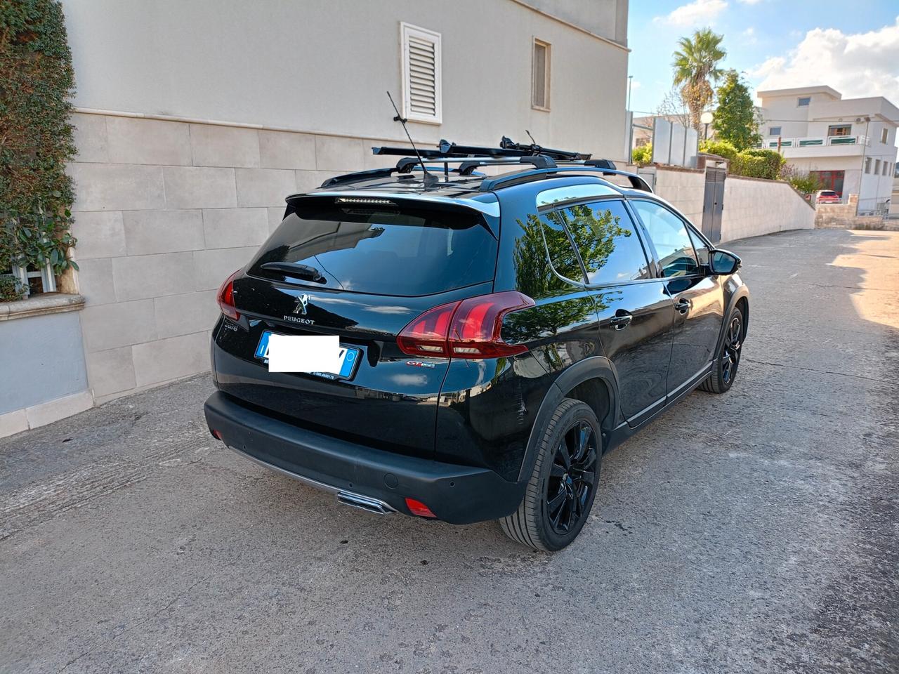 Peugeot 2008 1500 diesel 120cv GT Line