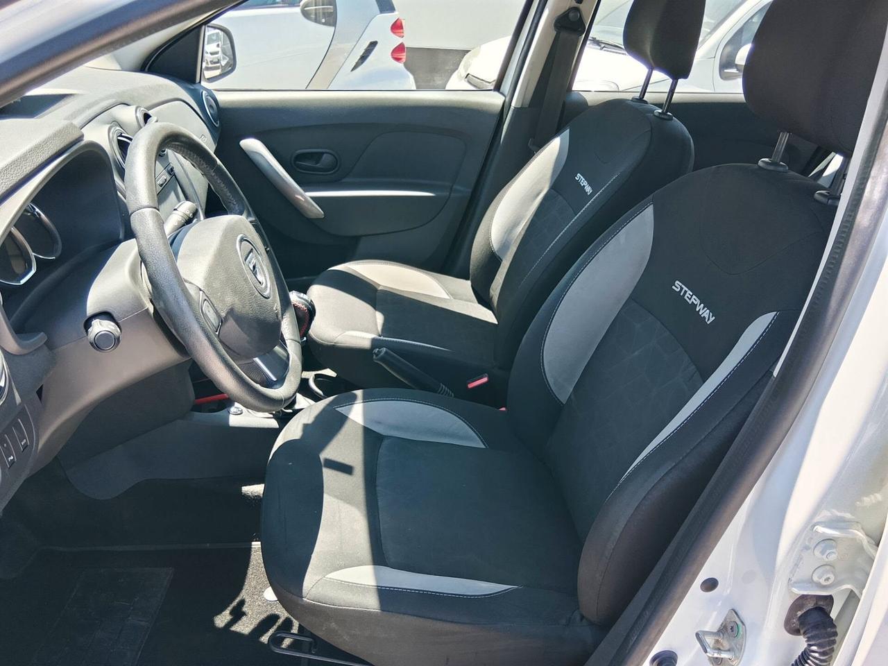 Dacia Sandero Stepway GPL 1 PROPRIETARIO