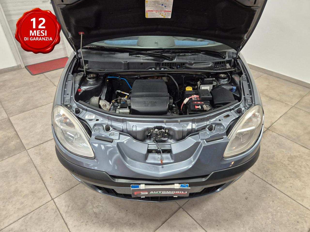 Lancia Ypsilon 1.2 Argento NEOPATENTATI