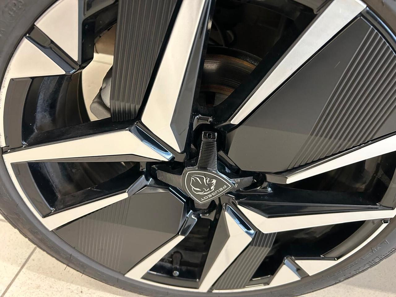 Peugeot 208 GT PureTech 100 5 p. 6mt SPOTICAR
