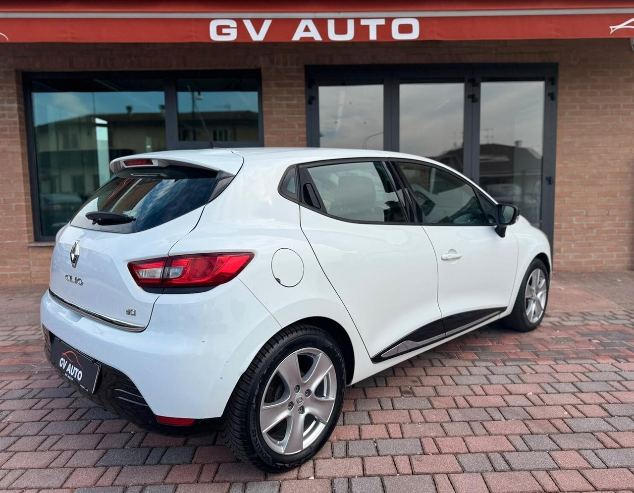 Renault Clio 1.5 dCi 75CV