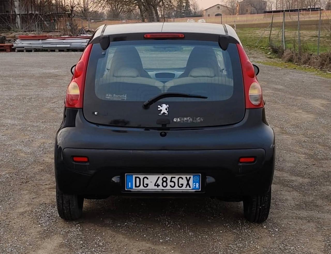 Peugeot 107 1.0 68CV 5p. Desir