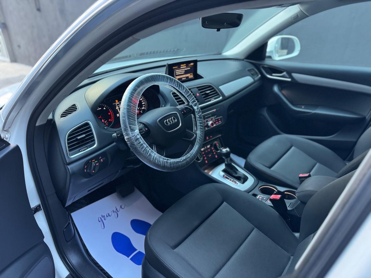 Audi Q3 2.0 TDI 120 CV Business Sport