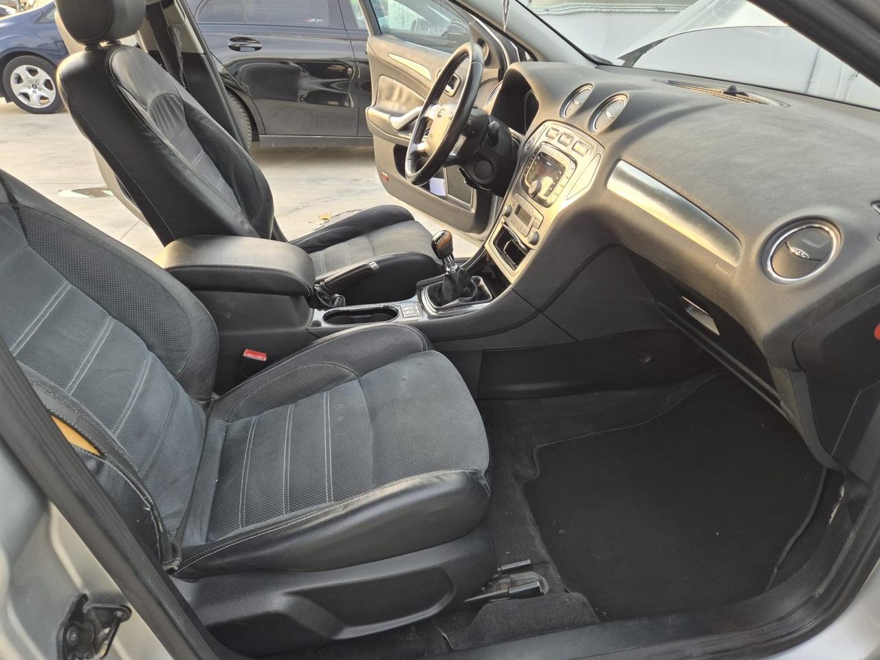 Ford Mondeo 2.0 TDCi 140 CV 5 poret Ghia DPF