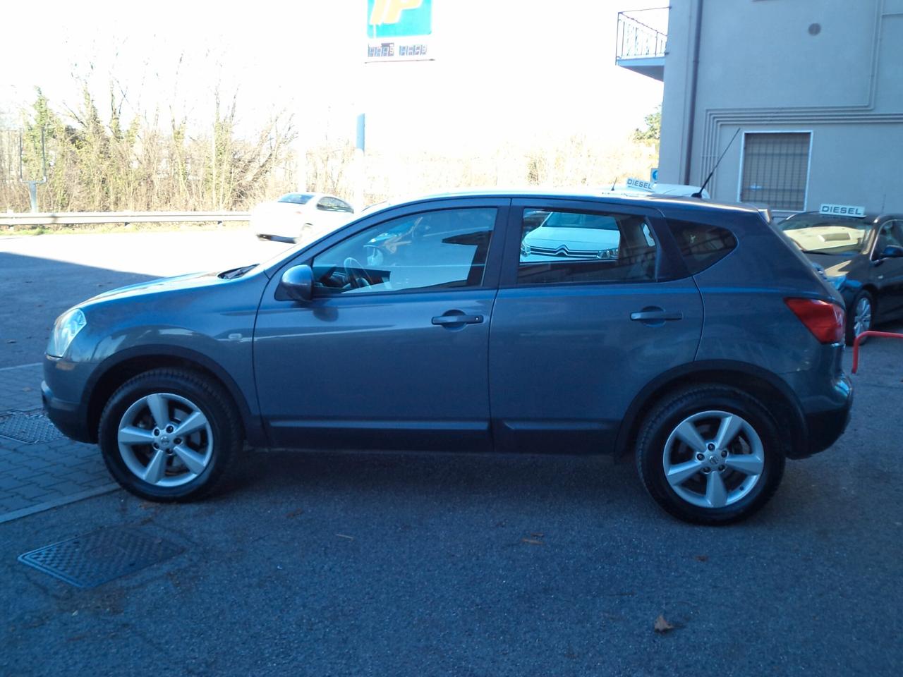 Nissan Qashqai 2.0 dCi DPF 4WD Acenta
