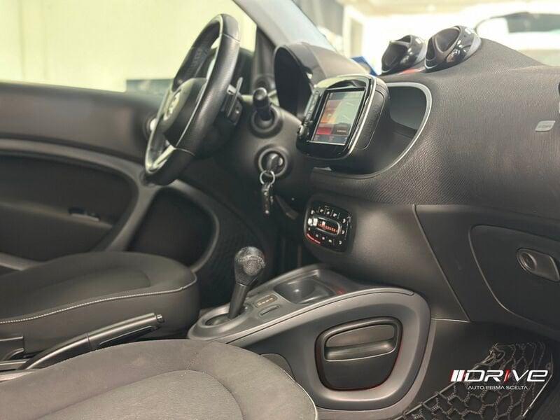 smart fortwo fortwo 90 0.9 Turbo twinamic parisblue Passion