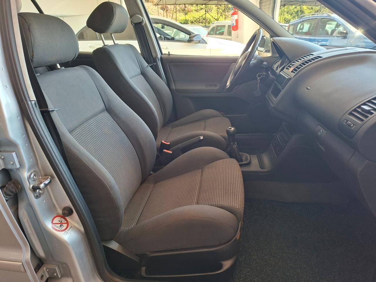 Volkswagen Polo 1.4 16V cat 5p. Highline