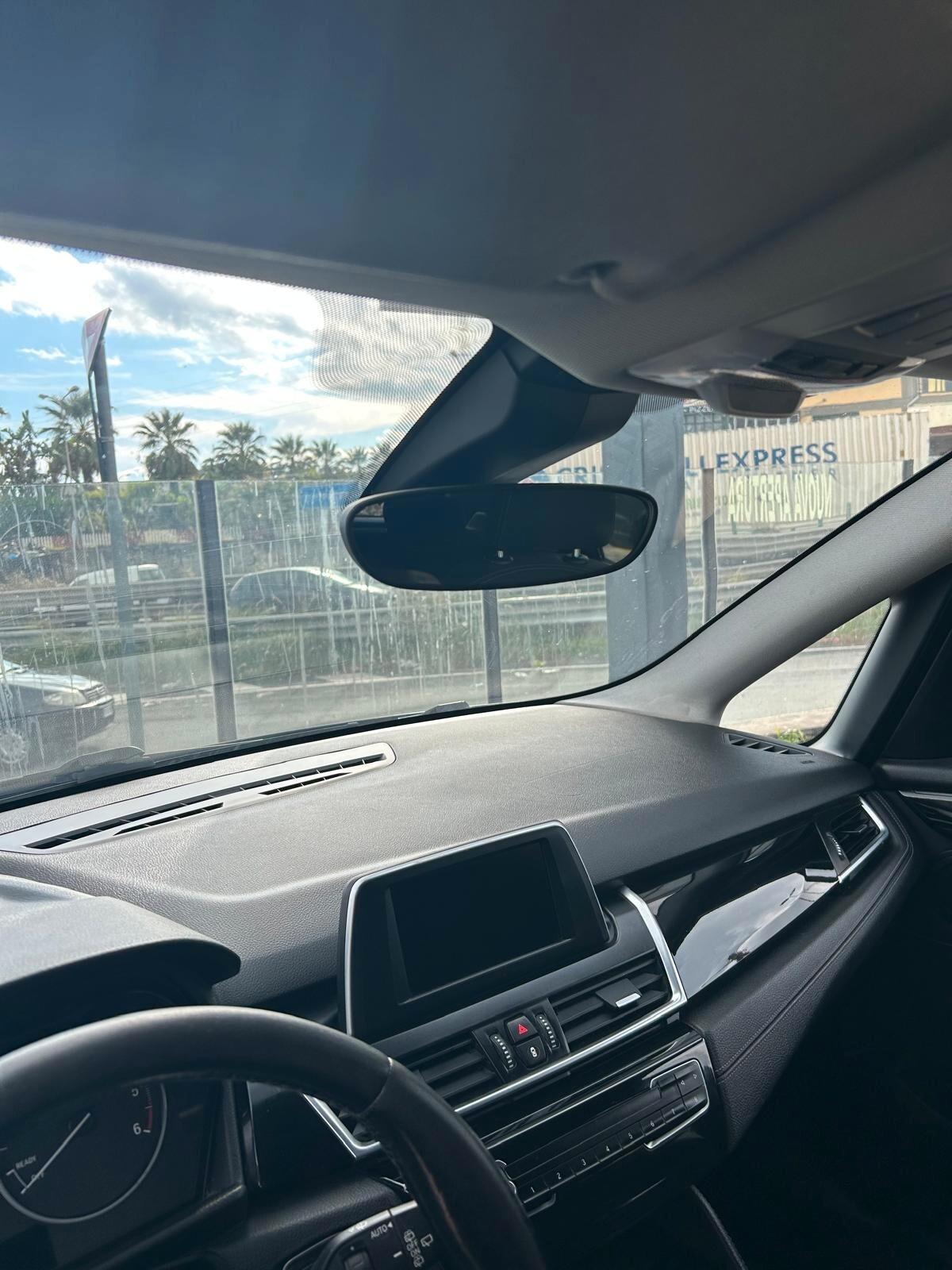 Bmw 2er Active Tourer 218d Sport