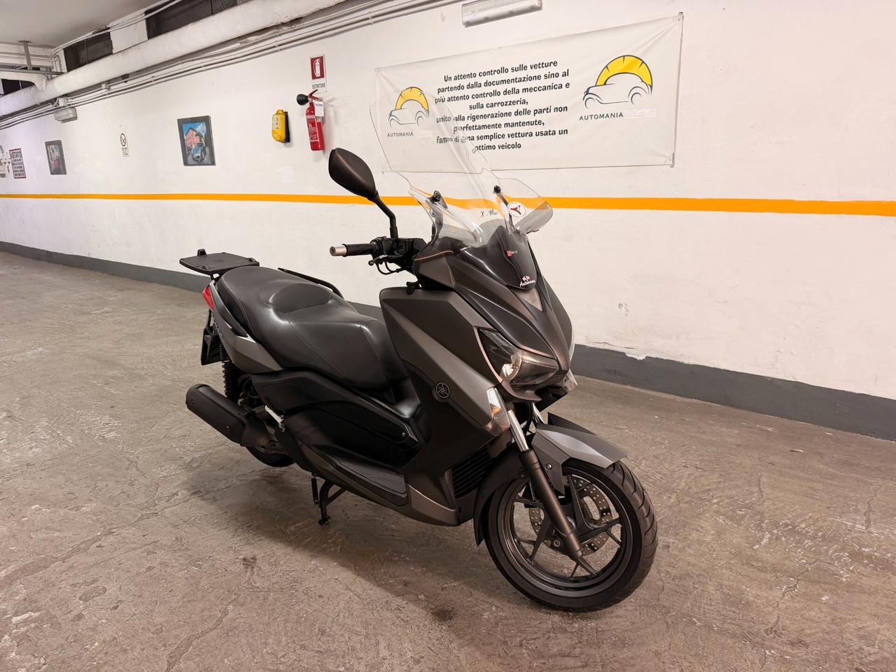 Yamaha X-Max 250