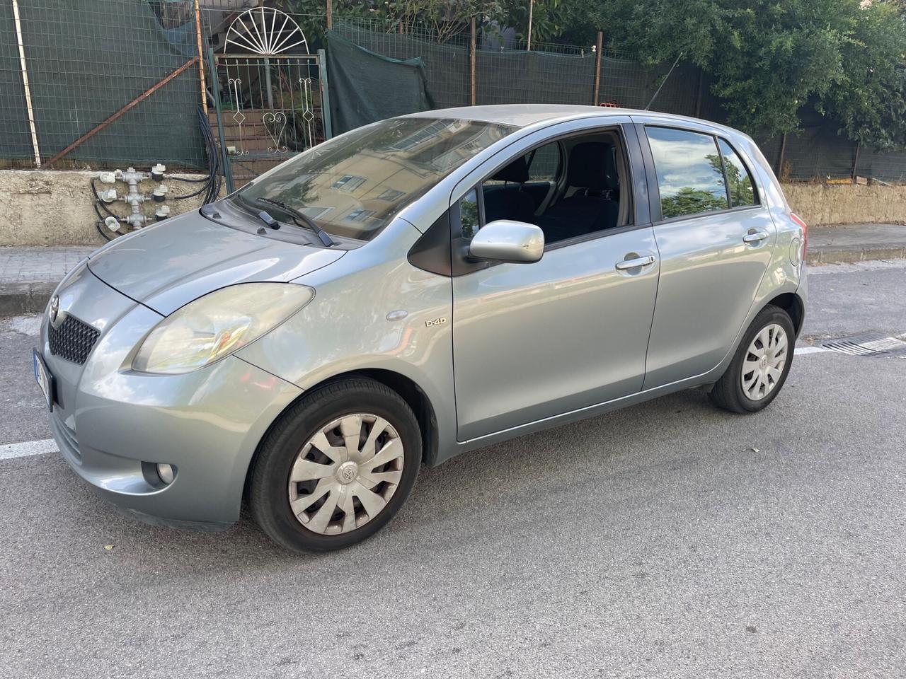 Toyota Yaris 1.4 D-4D 5 porte Sol